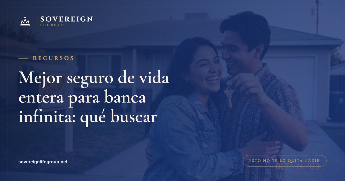 Una familia revisando el mejor seguro de vida entera para banca infinita con un estratega de seguros de vida